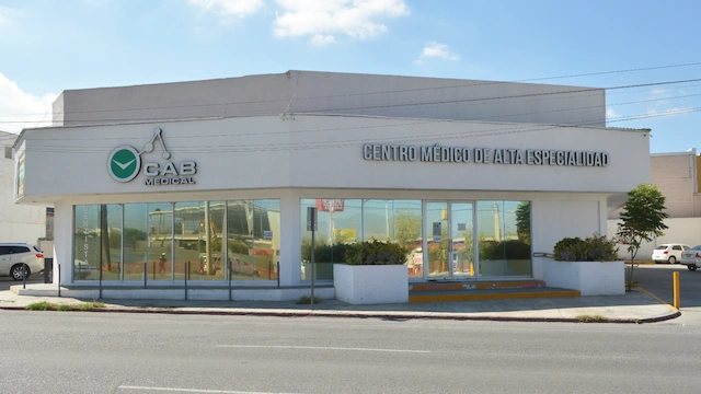 Fachada de clínica CAB Saltillo en Saltillo, Coahuila de Zaragoza